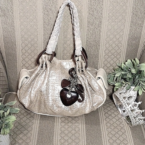 Juicy Couture Y2K Shimmering Linen Shoulder Bag with Wood Charms - Picture 16 of 16